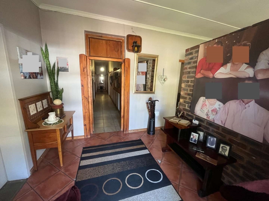 4 Bedroom Property for Sale in Kanoneiland Northern Cape